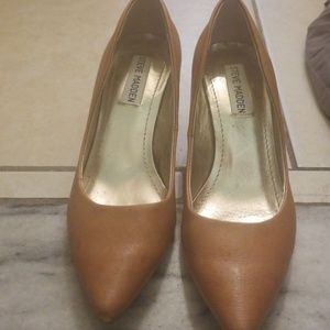 Steven Madden nude shoes